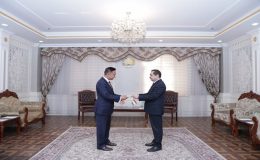 Presentation of copies of the Credentials of the Ambassador of the USA