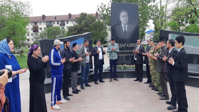 Qroznı və Rostovda Heydər Əliyevin xatirəsi yad edilib