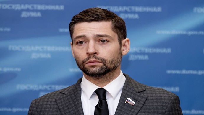 Birleşik Rusya, projelerin tamamlanması için risk oluşturmadan müteahhitlerin sorumluluğunu artıracak bir yasal çözüm geliştiriyor