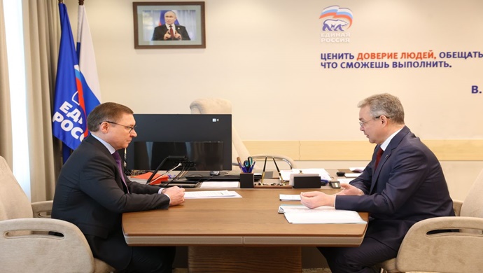 Владимир Якушев и Владимир Владимиров обсудили реализацию народной программы и приоритетные задачи «Единой России» в регионе