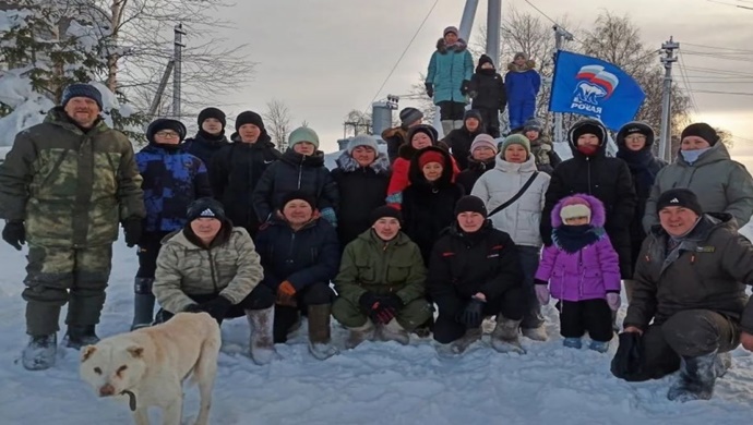 Birleşik Rusya, Hantı-Mansi Özerk Okrugu’nun Berezovsky Bölgesi’ndeki Tegi köyü sakinleri için keçeli ayakkabı futbol turnuvası düzenledi