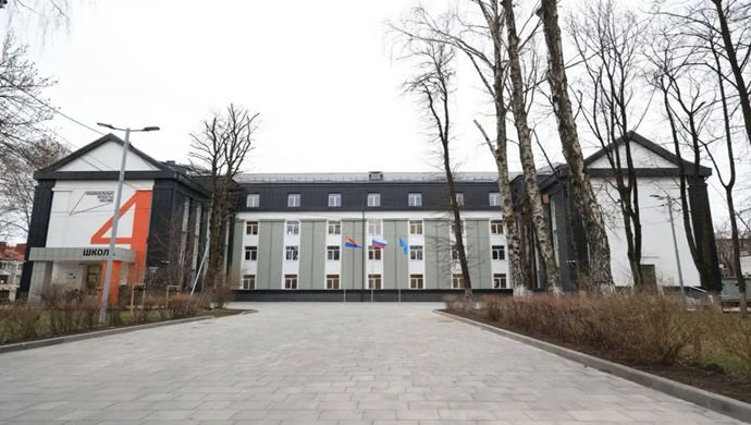 Kaliningrad’daki bir okul, Birleşik Rusya halk programı kapsamında yenilendi